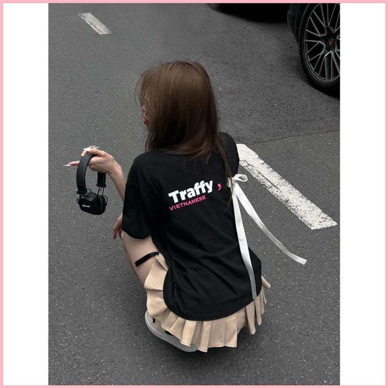 JESADSHOP Áo thun đính nơ form rộng Traffy Tee Ribbon Black Gonz.brand 1