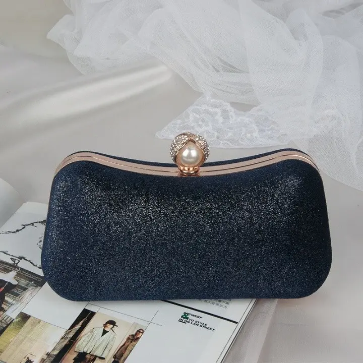 Clutch nữ vải nhung dự tiệc đính trai MIM CNT29 3
