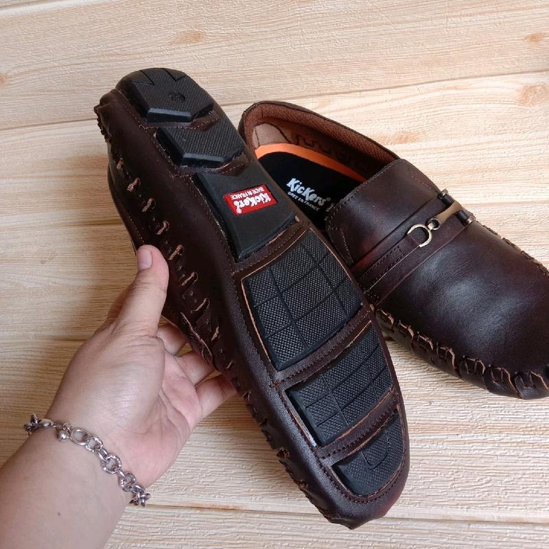 sepatu casual kulit model terbaru 1