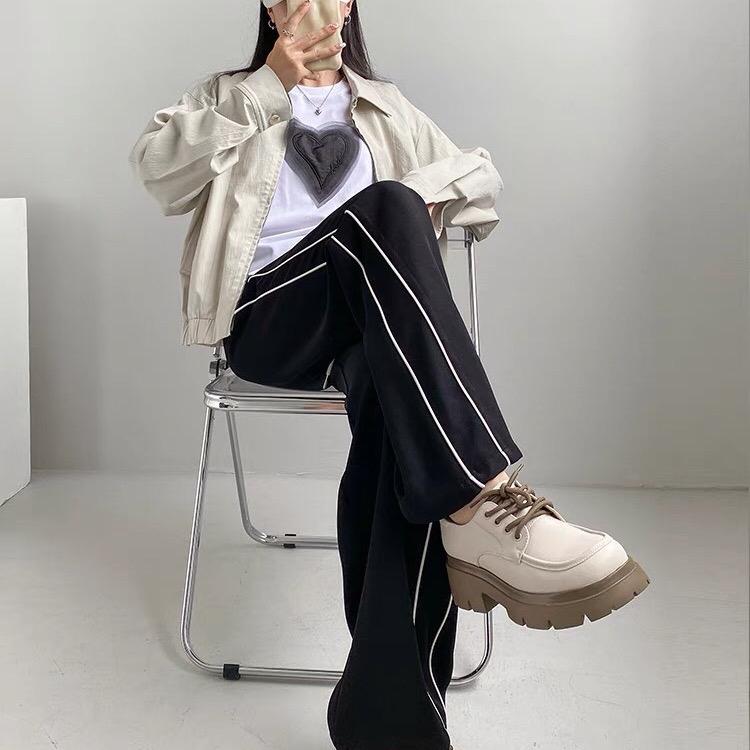 Quần ống rộng mí 2 line, chất bc, có chốt gấu điều chỉnh, unisex nam nữ mặc được Menswear 7