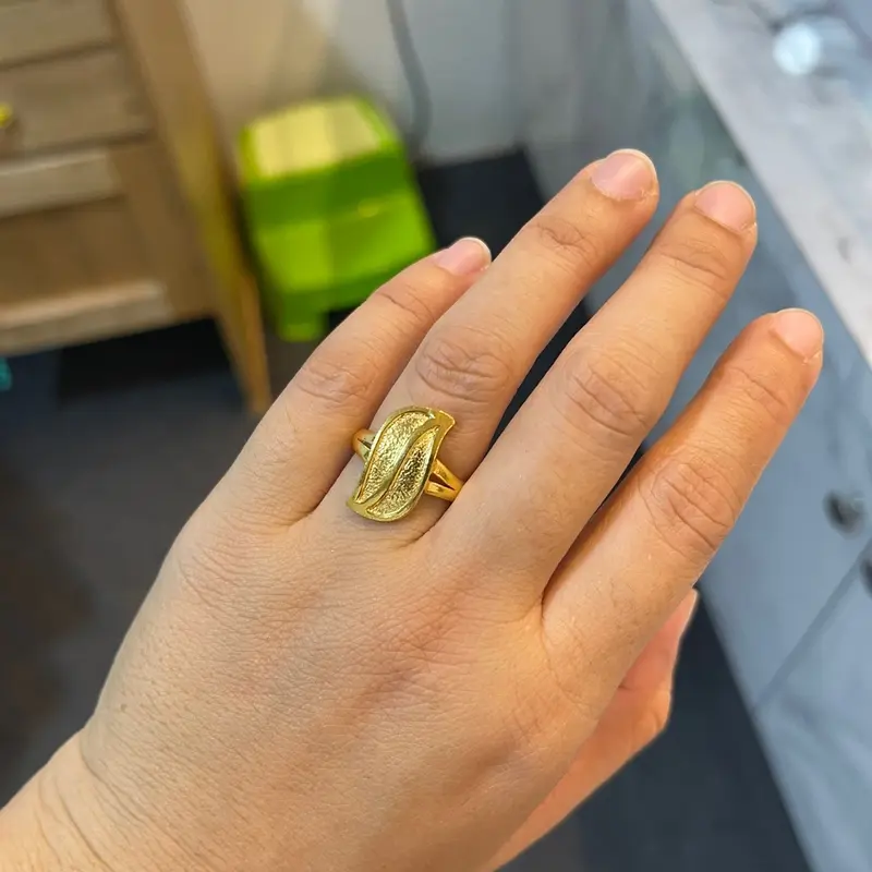 cincin daun emaslapis99 Perempuan 0