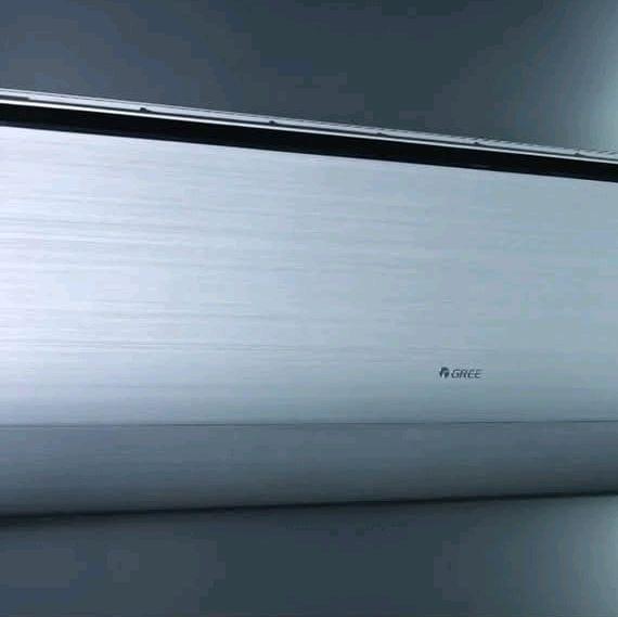 Điều hoà treo tường Gree . Công suất từ 9000BTU - 24000BTU 1