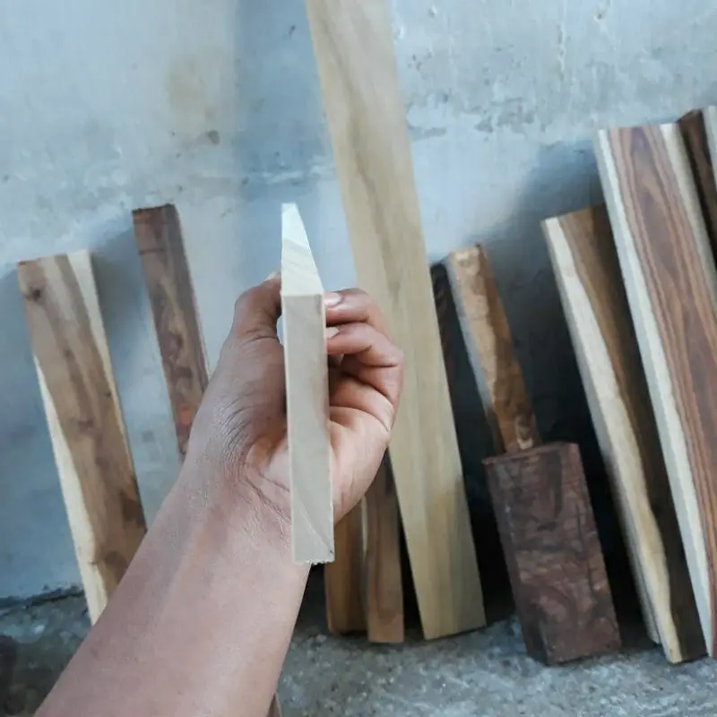 kayu kembang kantil asli / kayu cempaka putih