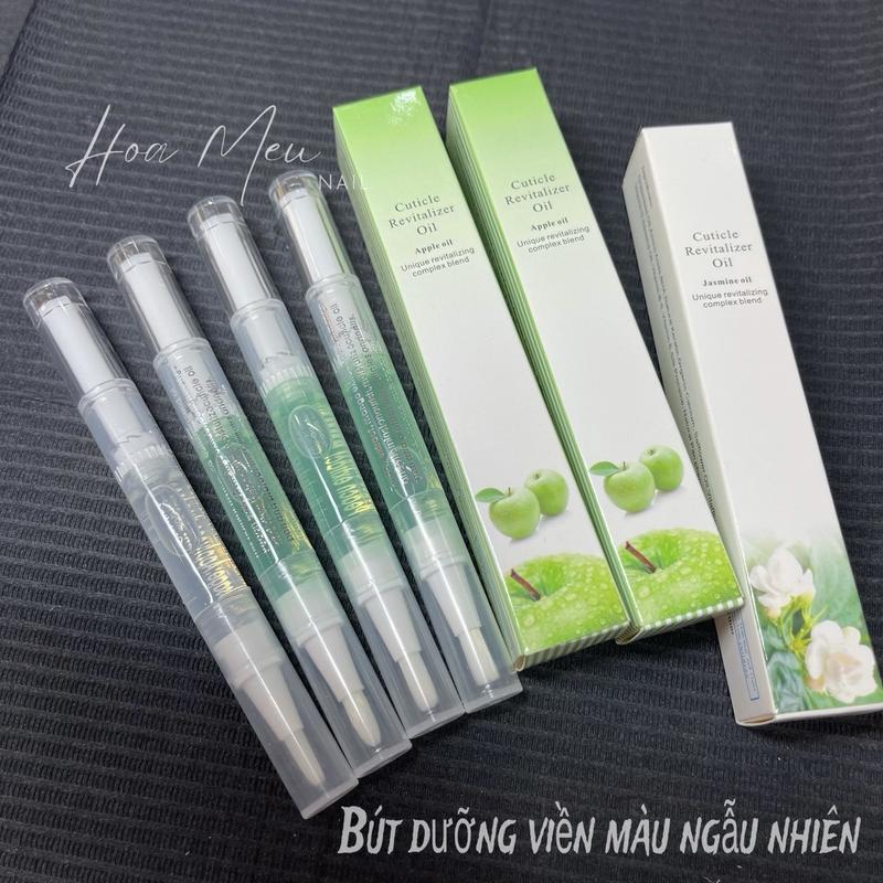 Bút dưỡng viền OPI
