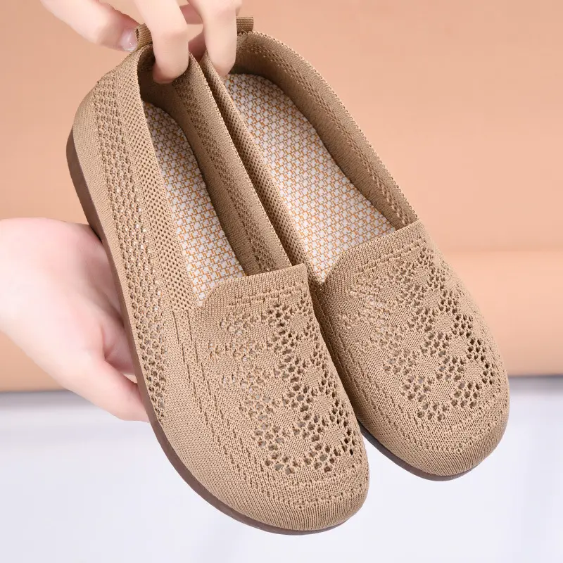 Breathable Mesh Shoes Soft Sole Women's Low-Cut Style Suitable for Moms Ready Stock