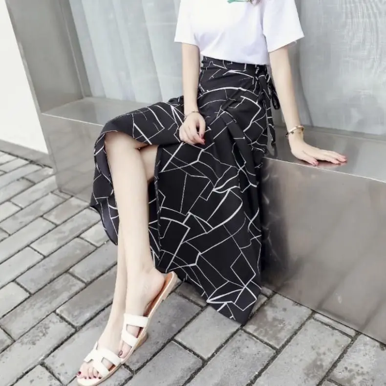 Chân Váy Hoa Cho Nữ, Dài Trung Bình Chất Liệu Voan Có Dây Đeo Thích Hợp Đi Kỳ Nghỉ, Chống Nắng, Chân Váy Đi Biển, Bó Sát, Chân Váy Một Mảnh Phong Cách Phương Tây, Năm 2024