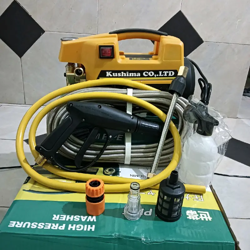 máy rửa xe siêu khỏe siêu rẻ kusima nhỏ gọn dễ sử dụng 3