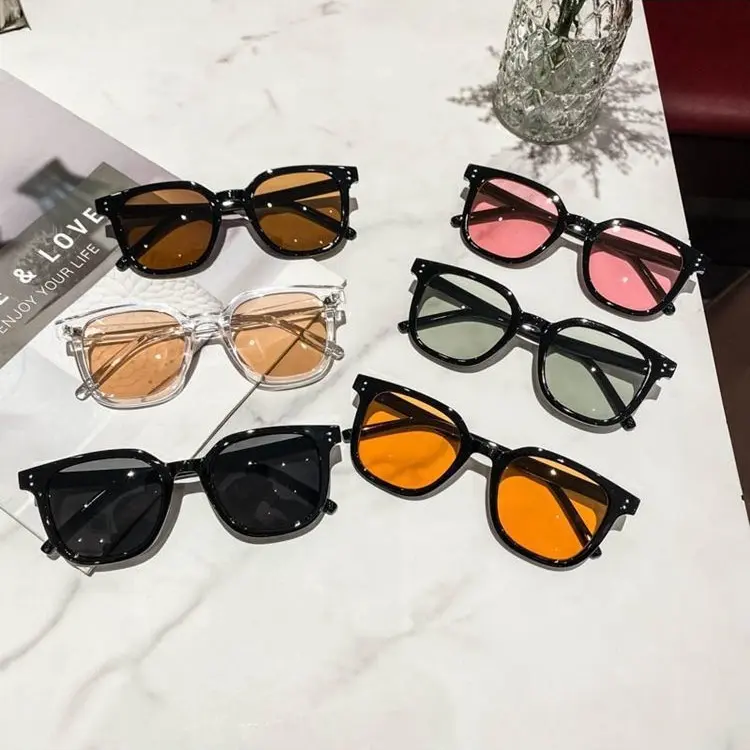 2024 Two-Point Blush Sunglasses Best Friends Couple Summer Sunglasses European and American Style Personality Square Frame Internet Celebrity No-Makeup Glasses