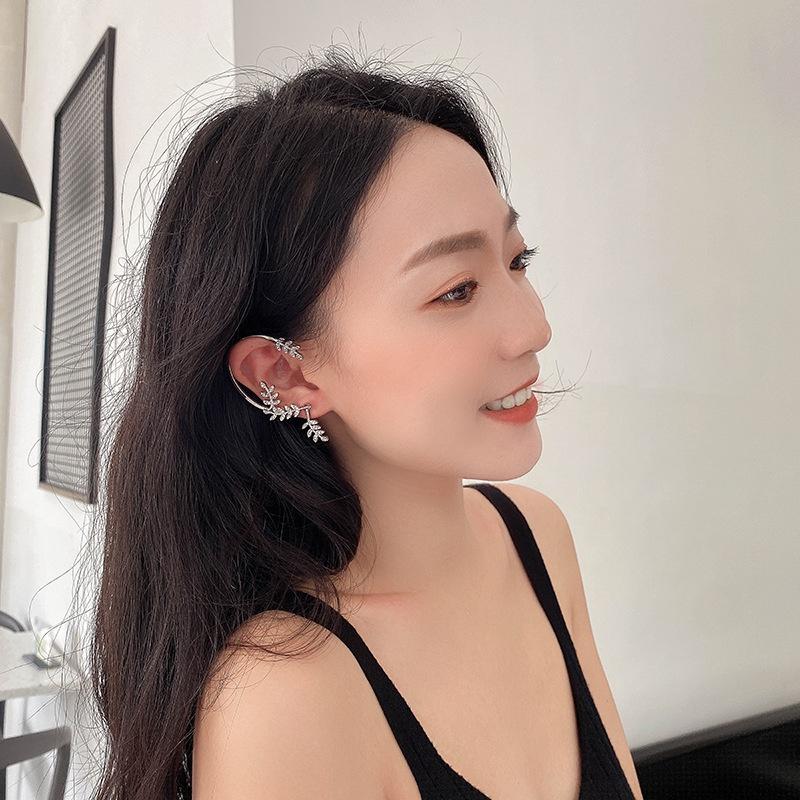 Bóp chỉnh vừa vành tai Khuyên kẹp vành tai không xỏ lỗ voi sang trọng bướm lông vũ đính hạt lấp lánh Tatitava