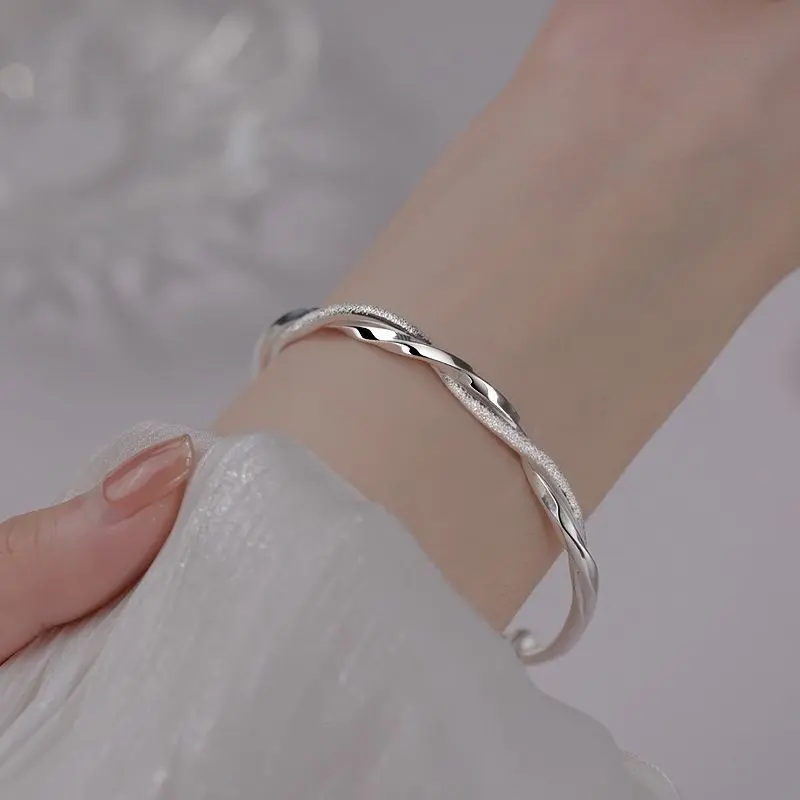Vòng Tay Dải Mobius, Bạc 925, Thiết Kế Độc Đáo Phong Cách Ins, Vòng Tay Cao Cấp, Giá Cả Phải Chăng, Sang Trọng Trơn, Đơn Giản, Dành Cho Phụ Nữ
