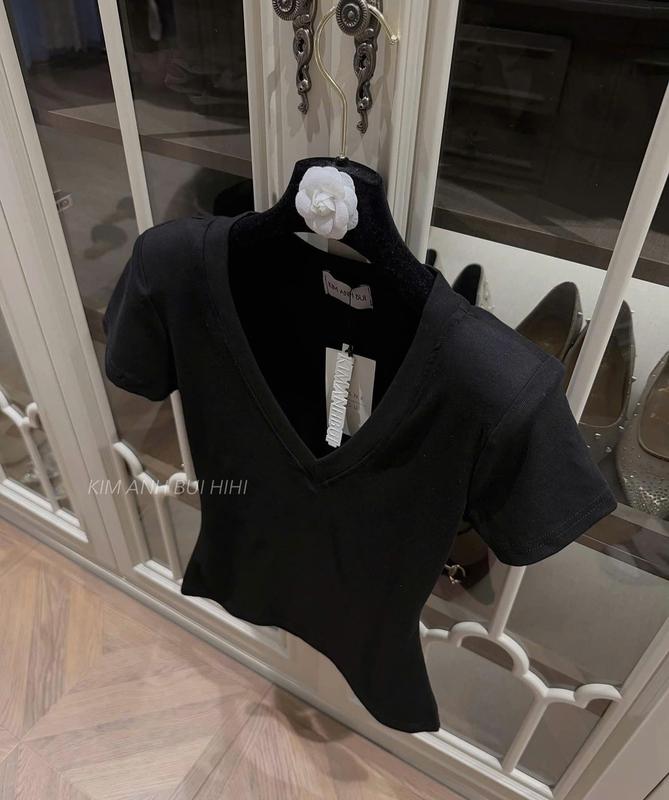 Áo Zip Cộc Tay Cổ Tim Cho Nữ 3