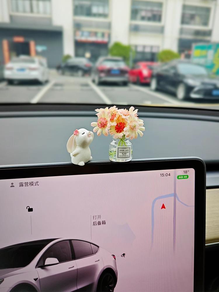 Product Introduction of Little Rabbit New Jasmine Flower Dashboard Healing Ornament Car Mini Vase Decoration Perfume Car Interior Decoration 5