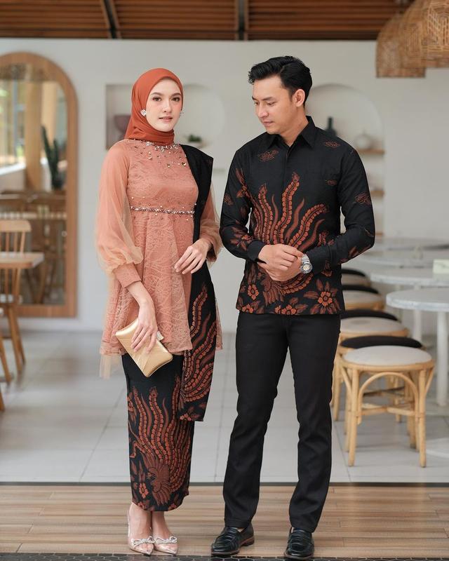 KEBAYA BATIK COUPLE MODERN BURKAT KONDANGAN BROKAT TILE BRUKAT WISUDA SET KUTU BARU BAJU LAMARAN TUNANGAN BAJU WISUDA 3