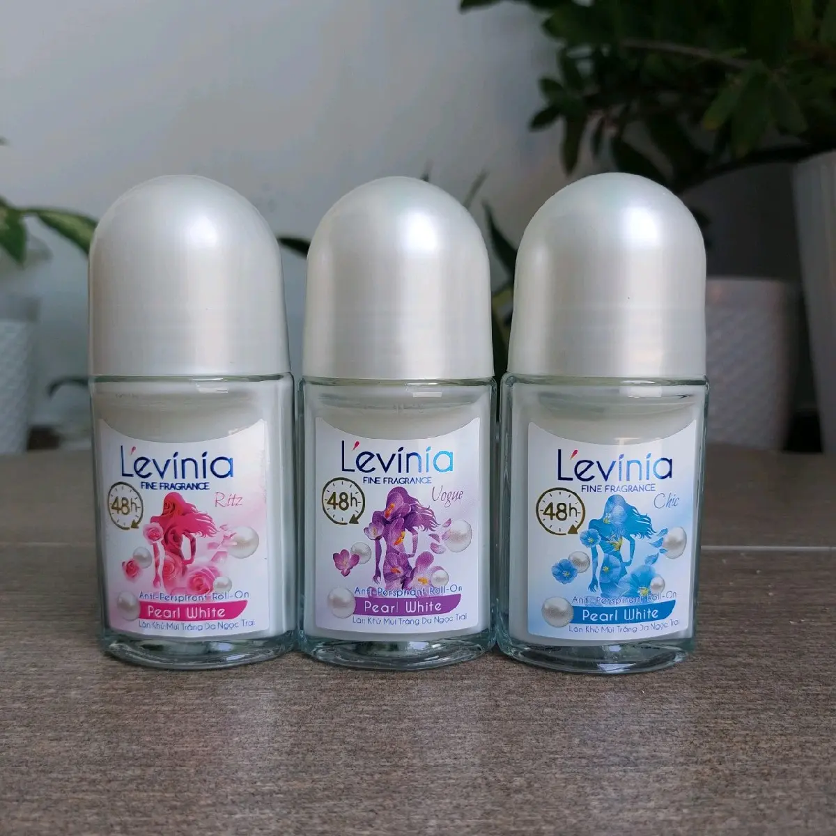 Lăn Khử Mùi Levinia Ngọc Trai 50g Hồng Xanh Hồng Bàng