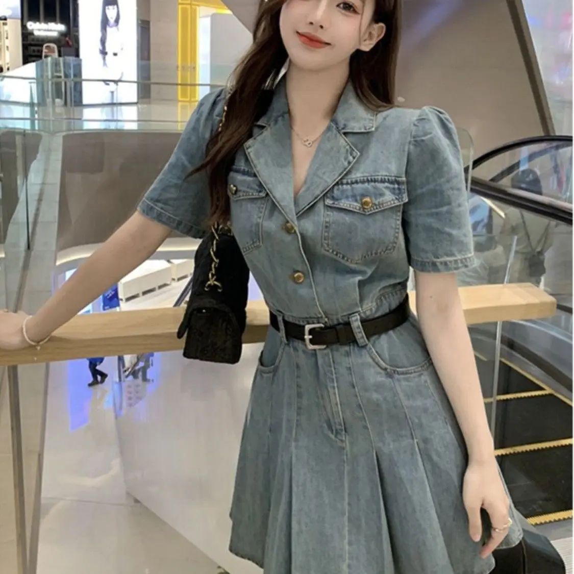 Váy Xếp Ly Denim, Cổ Áo Phù Hợp, Dành Cho Phụ Nữ, Phong Cách Cổ Điển Pháp, Bó Sát Váy Tay Ngắn, Váy, Với Thắt Lưng, Mùa Hè, Ins, 2024 Women Dress