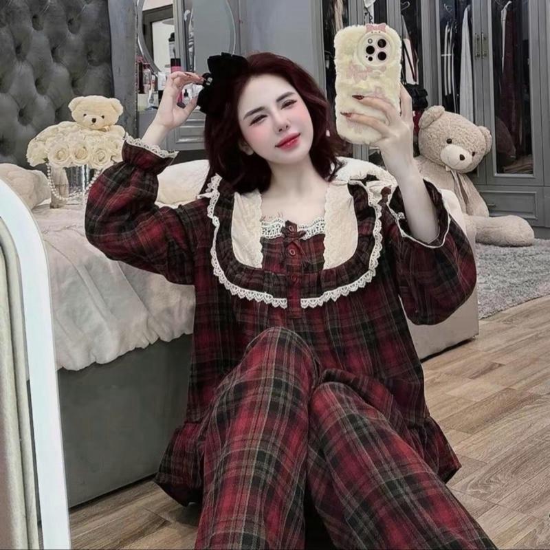 T2-set đồ bộ tiểu thư caro kẻ sọc phối viền bèo xinh xắn dành cho Nữ