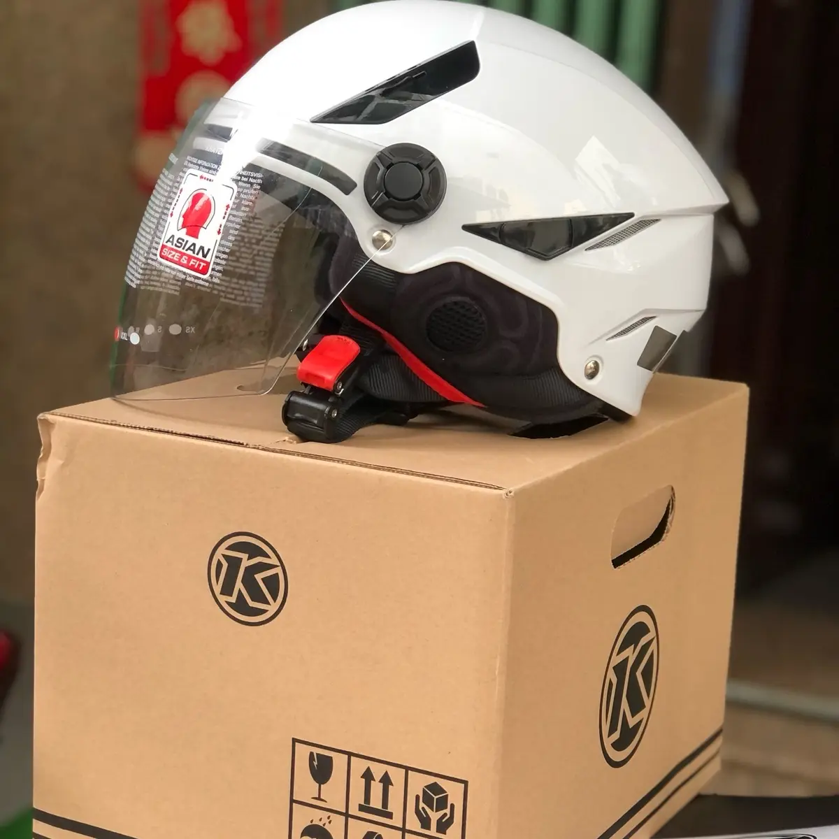 Nón KYT 1/2 Trắng