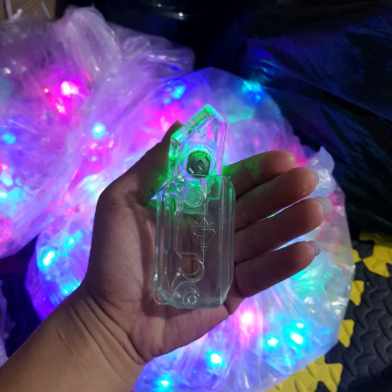 [ Giá Tốt ] Dao cà rốt trong suốt đen Led, dao dạ quang màu mới, đồ chơi in 3D trọng lực Toy daocarot  balisong 4