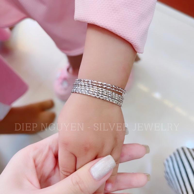 Vòng tay bạ.c ta cho bé  , ximen 7 chiếc cọng đặc nhuyễn cứng cáp