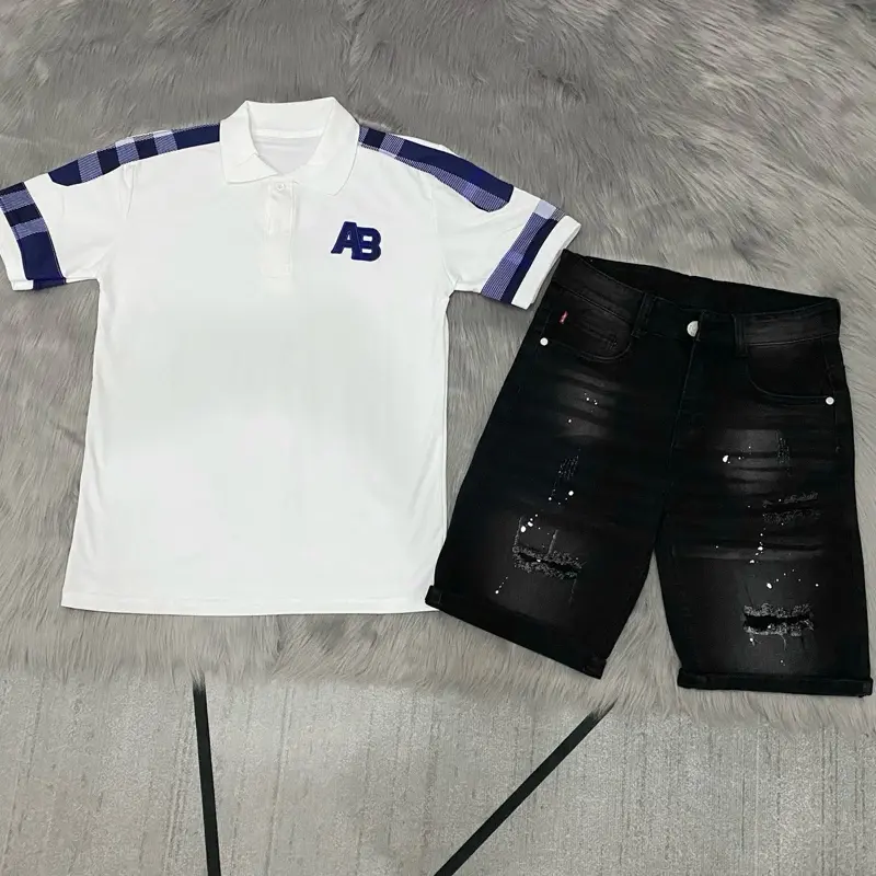 Bộ Quần Short Và Áo Thun Nam Có Thêu Logo - Thương Hiệu XYZ 1