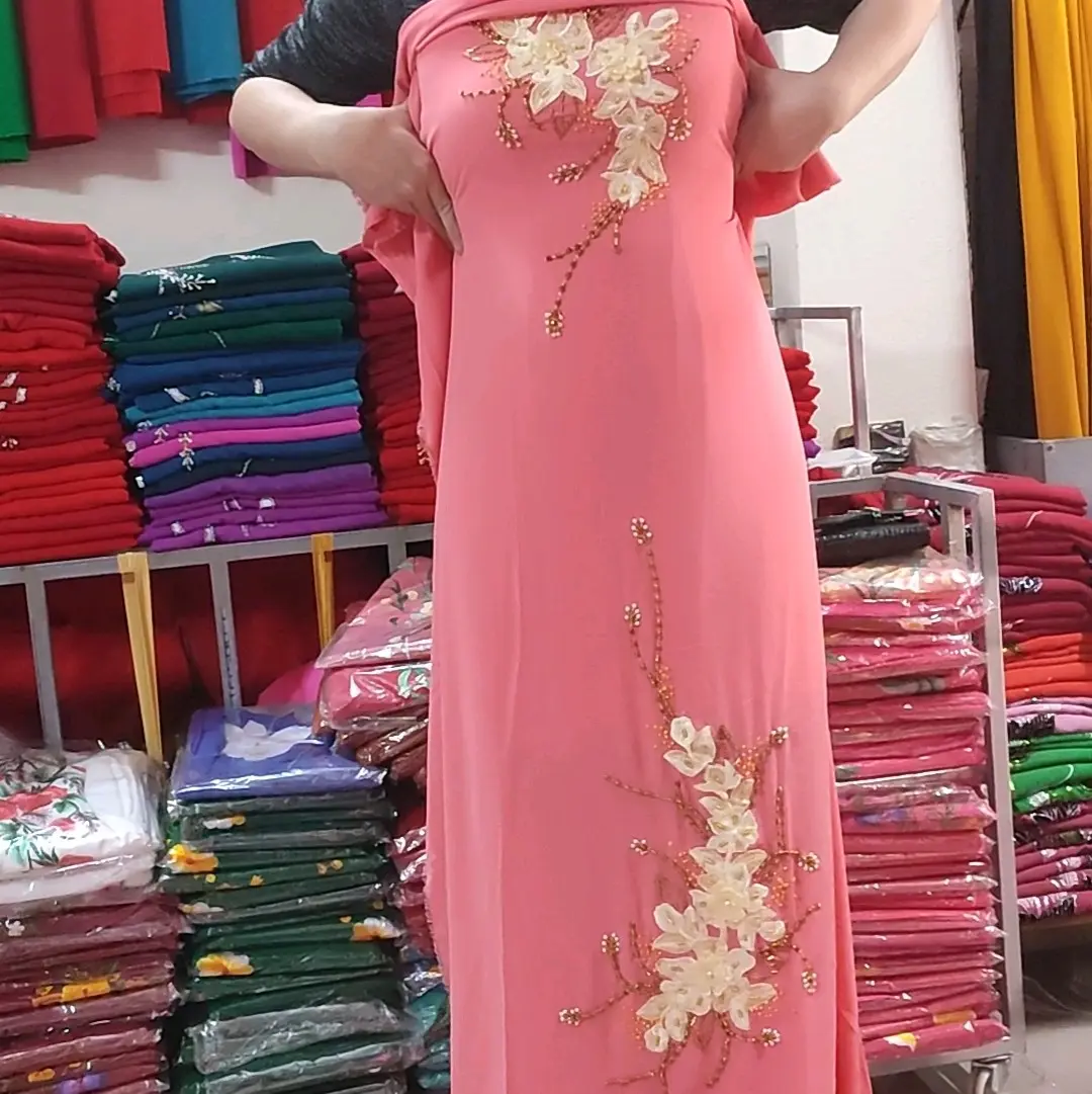 Vải áo lụa tơ ý gắn đá