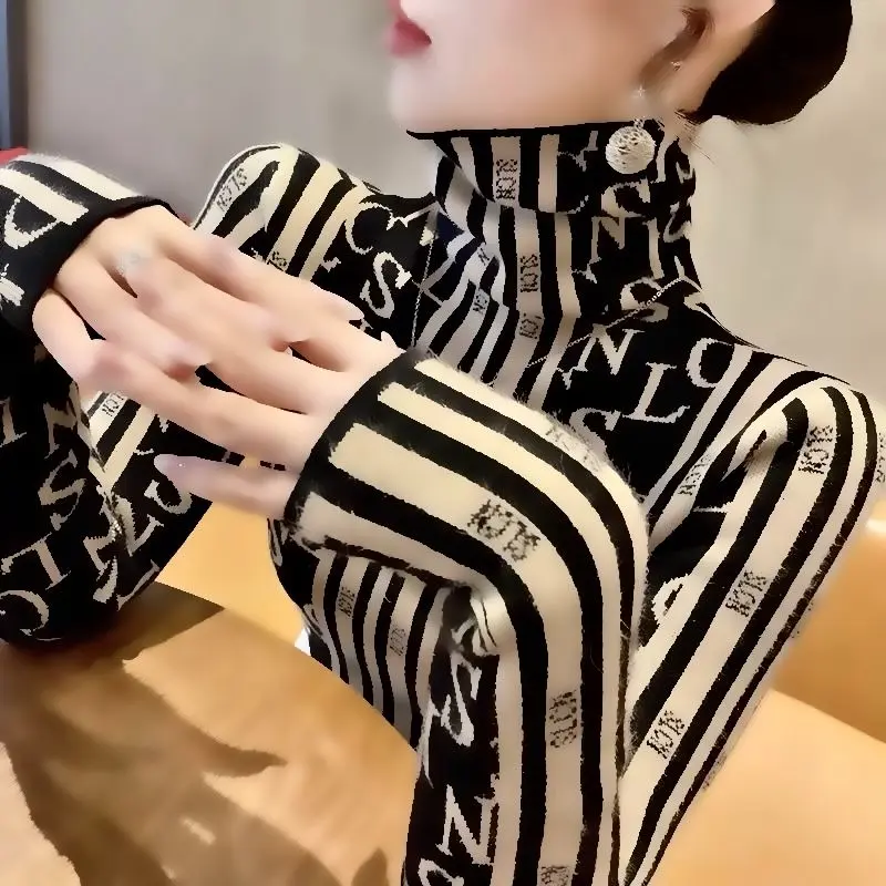 Áo Lớp Nền In Hình, Cổ Lọ Phong Cách Hàn Quốc, Dài Tay, Dễ Phối Đồ, Mỏng Vừa Vặn, Áo Mặc Trong Thời Trang