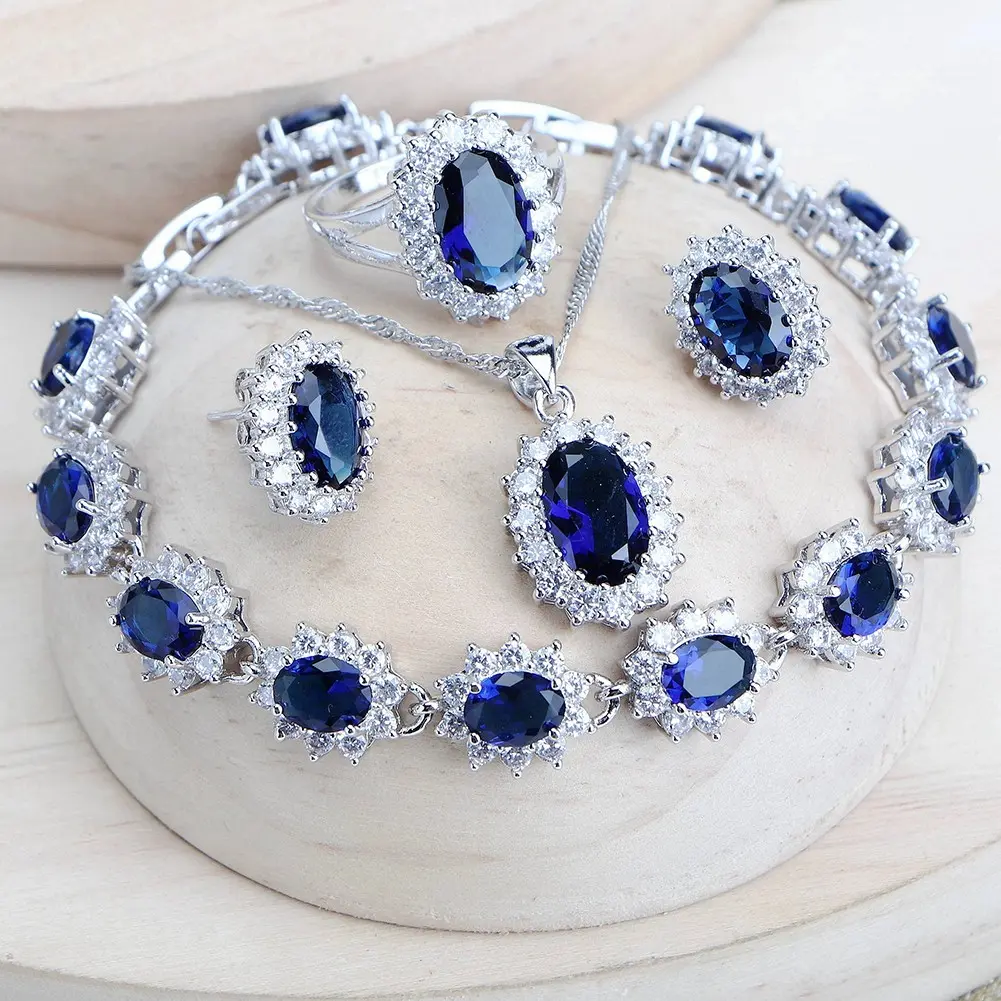 <Fashion items> Two sets of fashionable diamond colored teardrop shaped earring chains