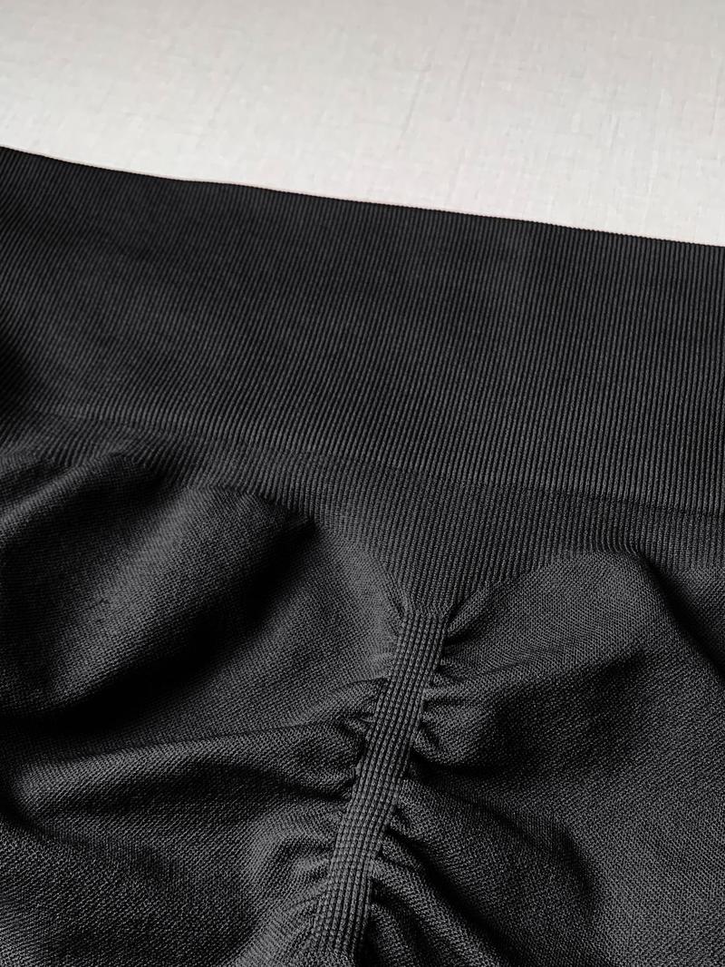 Product Introduction of Plus Size Solid Ruched High Waist Skinny Shorts, Casual Comfy Breathable High Stretch Shorts for Yoga Gym Workout, Women's Bottoms for All Seasons 7