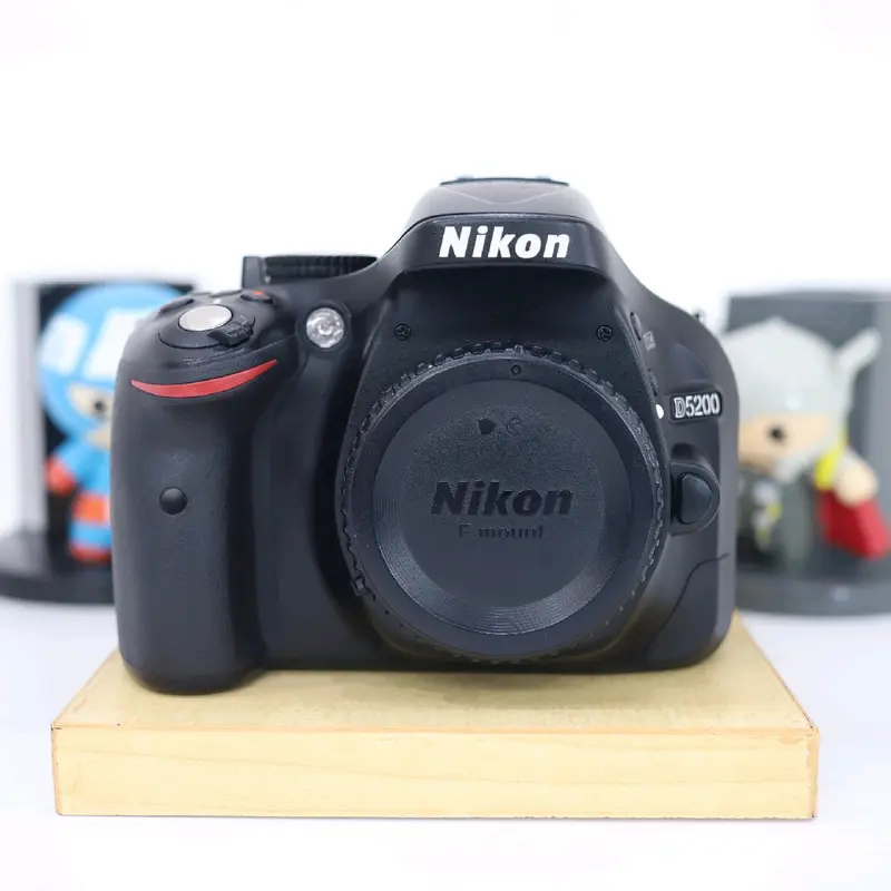 NIKON D5200 — KAMERA DSLR SIAP PAKAI 1080p 3
