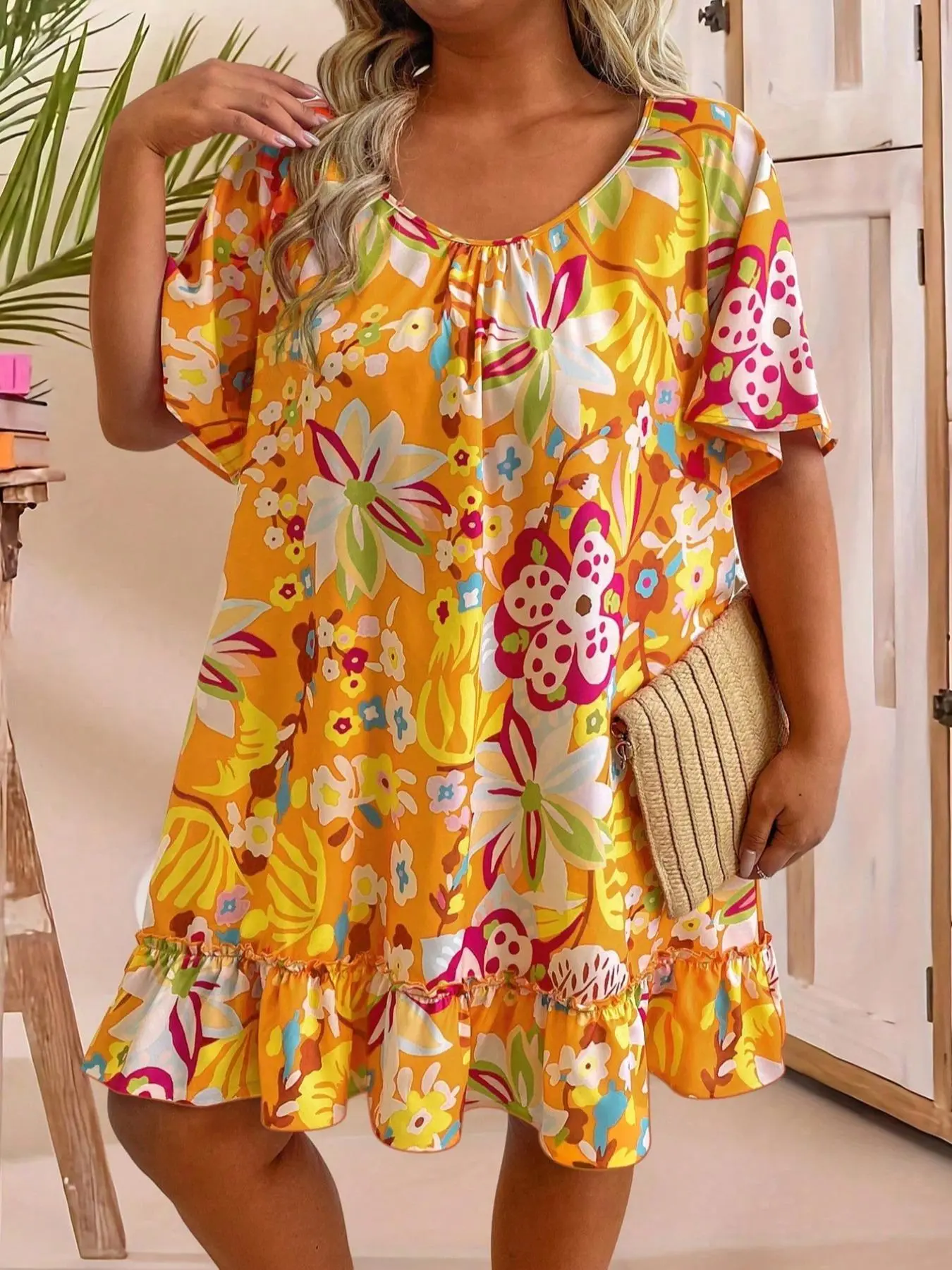 【Plus Size】All Over Print Ruffle Hem Dress, Casual Short Sleeve Round Neck Dress for Summer, Women's Plus Clothing for Daily Wear, Holiday Dresses