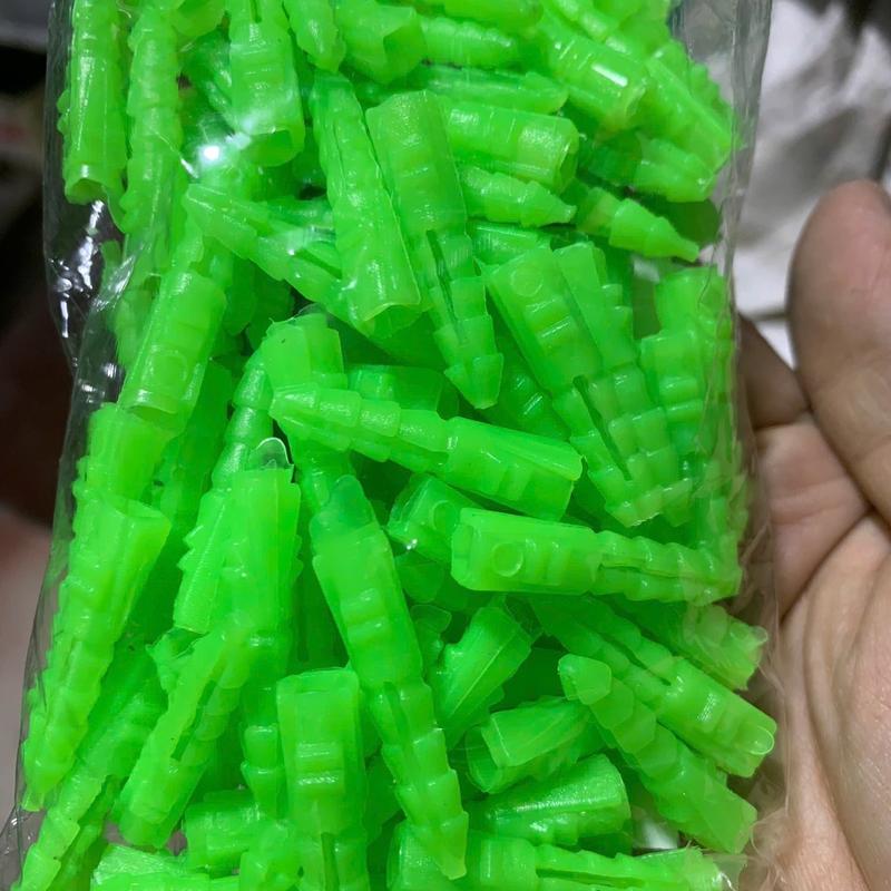 Tắc kê nhựa Nở Nhựa Xanh 6 (Túi 100 Con) - Sản phẩm trung gian giừa tường và vít 4