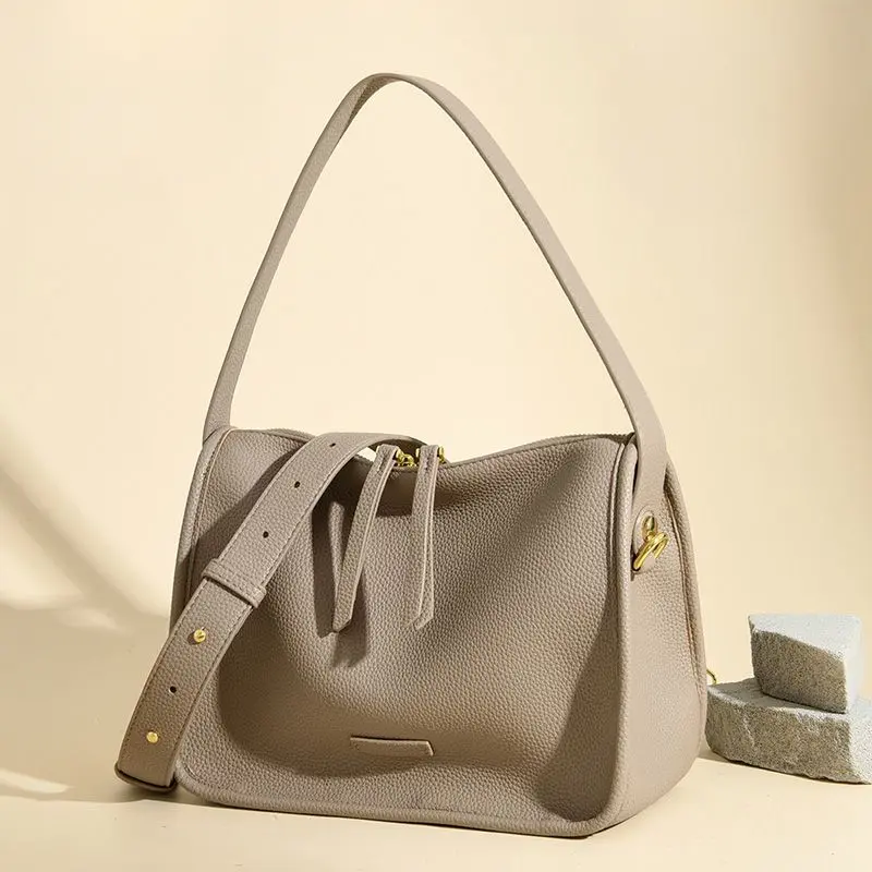 Bag Top Layer 2024 Cowhide Large Capacity New Underarm Genuine Leather Simple Fashion One-Shoulder Versatile Messenger Bag French Style
