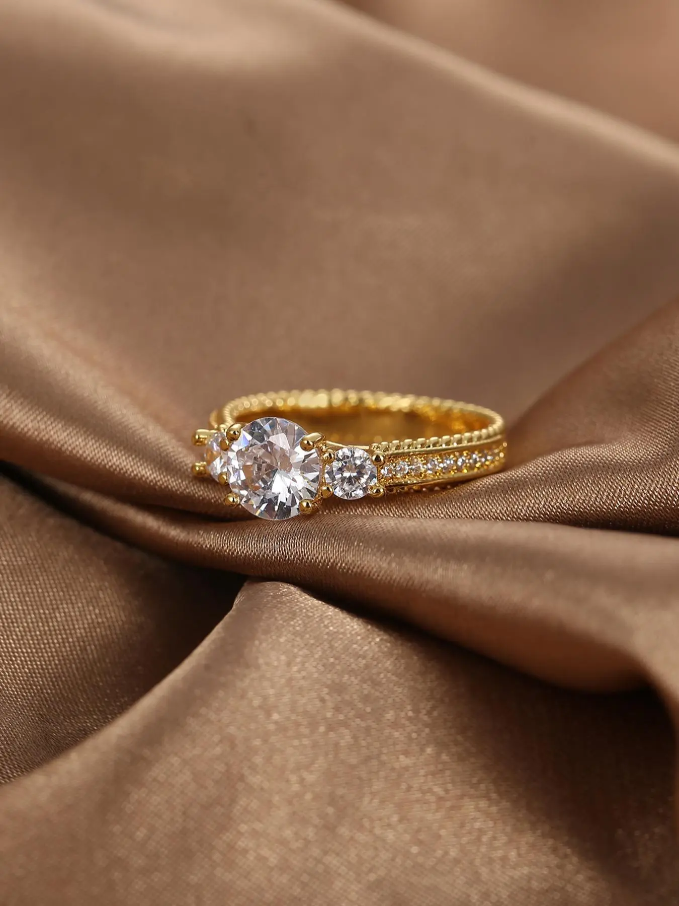 Elegant Rhinestone Decorated Copper Ring, Fashion Accessories For Women, Wedding Engagement Bridal Jewelry Gift