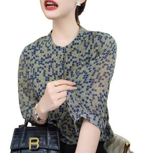 เสื้อเชิ้ตผู้หญิง ดีไซน์ลายจุดคลาสสิก สง่างาม และหลากหลาย ดูอ่อนเยาว์ เสื้อสวมหัว เสื้อสไตล์ตะวันตก ใหม่ในปี 2568 เหมาะสำหรับฤดูใบไม้ร่วง ปี 2025