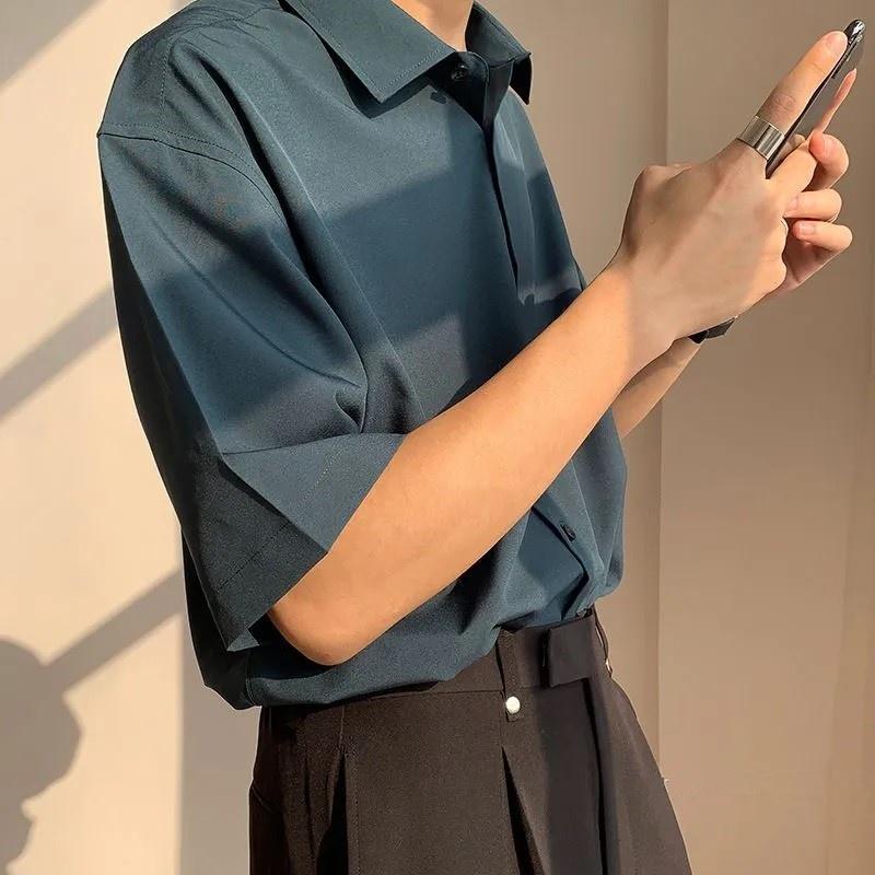 Áo sơ mi ngắn tay nam Form rộng Unisex Basic cổ bẻ, phong cách công sở Hàn Quốc 7 màu sắc đa dạng Menswear Kem Shirt