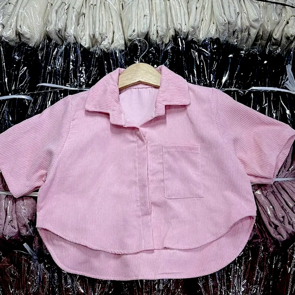 Áo sơ mi croptop nhung đũa cổ bẻ TN Màu Trắng - Dễ phối đồ, trẻ trung, năng động Nữ Women Voi