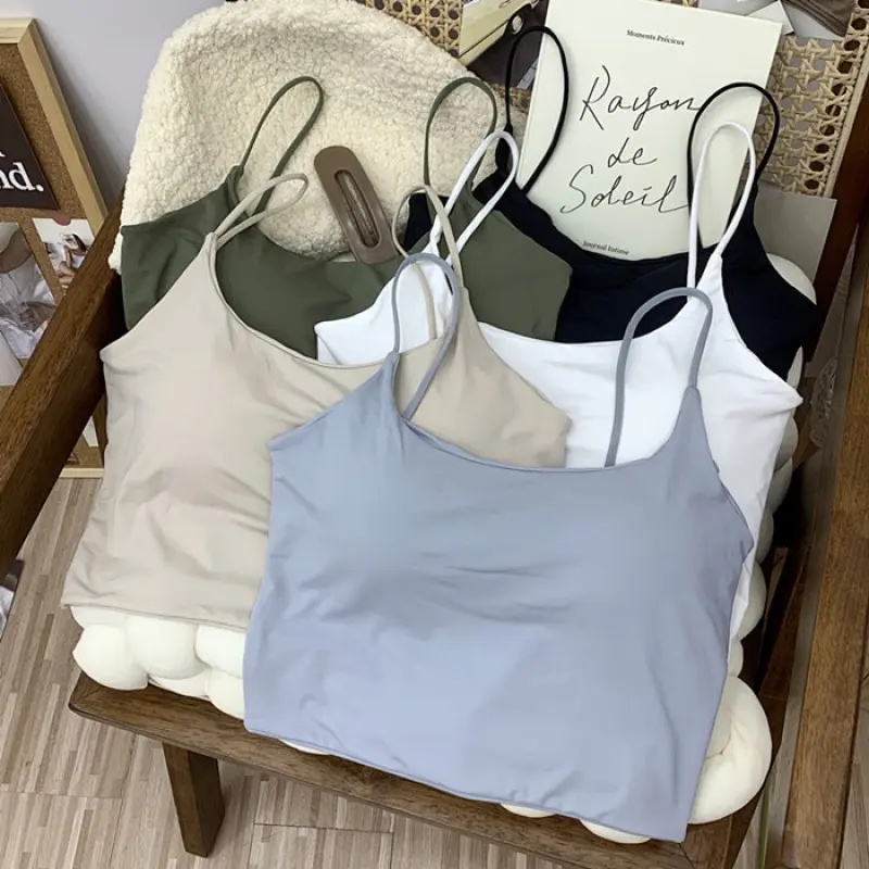 Korean version pure and sexy ice silk seamless strap top with built-in bra, wrap top for layering underwear that can be worn out