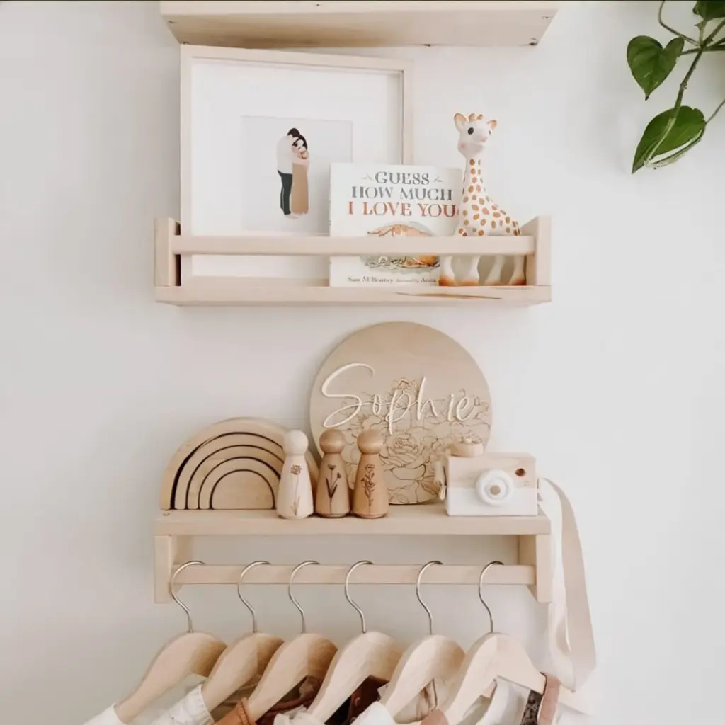 Rak Dinding Tempat Menyimpan Make Up Kayu