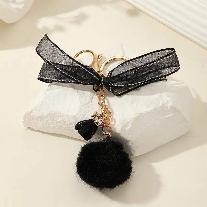GANTUNGAN TAS GANTUNGAN DOMPET / AKSESORIS TAS / GANTUNGAN POM BULU / GK 03 3