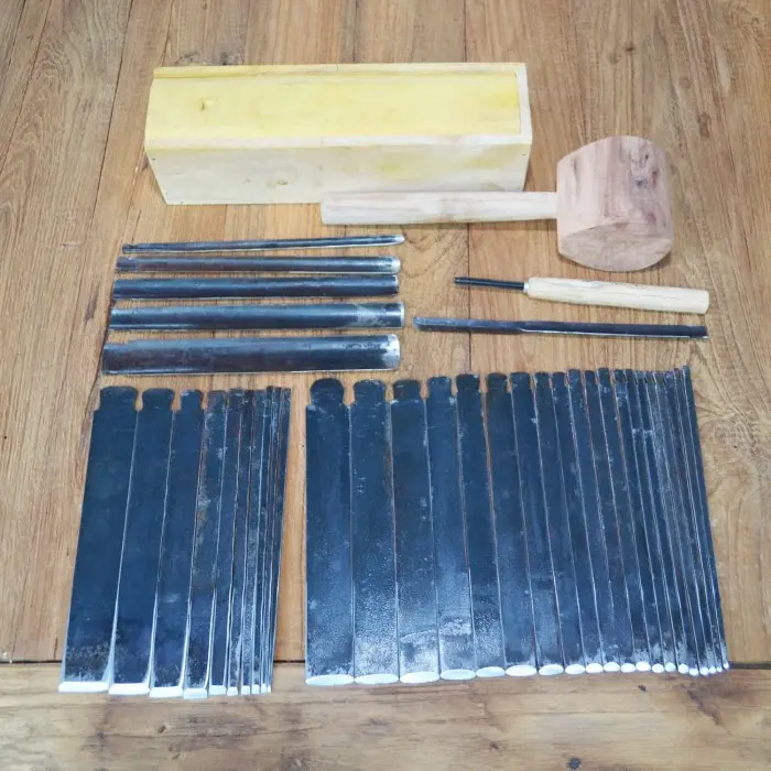 PAHAT UKIR KAYU TATAH JEPARA PAKET BELAJAR UKIR UNTUK ANAK SEKOLAH