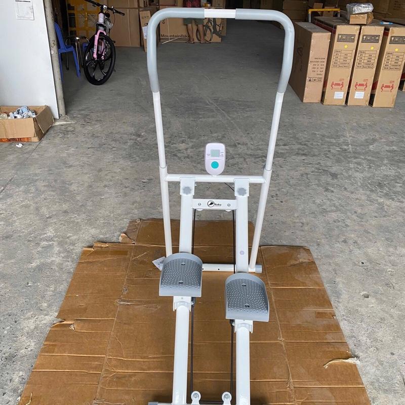 Máy leo bậc thang tay liền - gấp gọn tiện lợi, tải trọng 120kg.  Tập Gym thể dục tại nhà