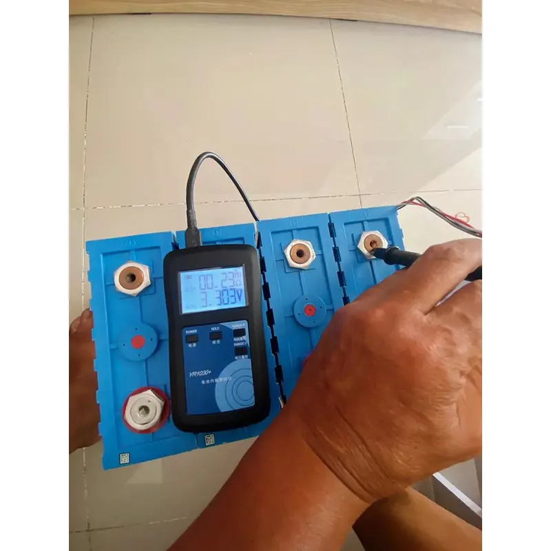 Baterai Lithium CALB Baterai Lithium Fosfat 200ah Baterai Lithium Ion Lifepo4 3.2V UPS Baterai Golf Cart Sistem Sel Surya 4 Buah 2