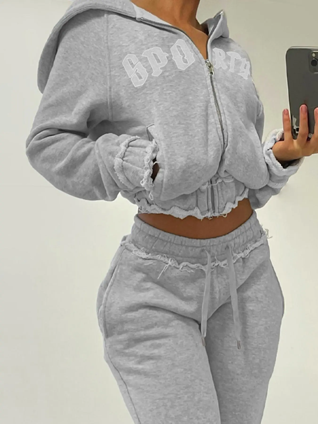 Women's Letter Print Raglan Sleeve Zip Up Crop Hoodie, Casual Long Sleeve Pocket Hooded Sweatshirt for Fall & Winter, Women's Clothes for Daily Wear