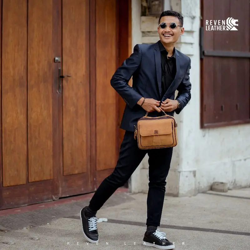 Win Leather - Bima Sling Bag Waistbag Cowok Tas Pinggang Bag, Pria Kulit Sapi Asli Slempang Original Premium Keren Terbaru 8
