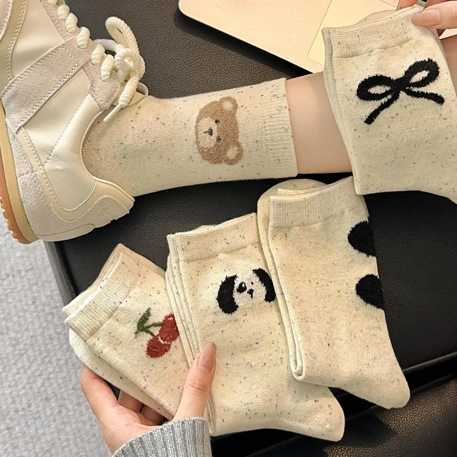 Set 10 đôi tất cao cổ nữ , vớ nữ nhiều họa tiết dễ thương phong cách Hàn Quốc Women