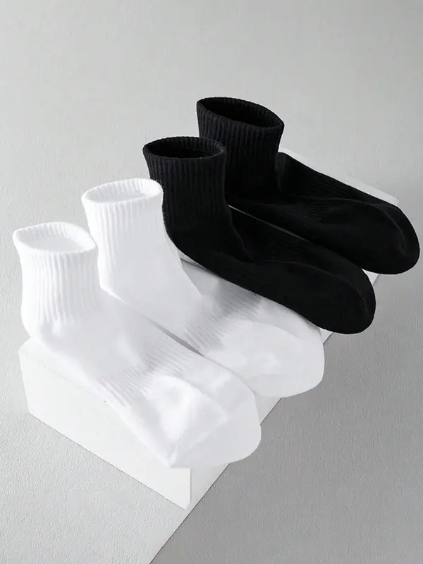 Men's 4 Pairs Classic Plain Crew Socks, Casual Moisture Wicking Socks, Soft Comfy Breathable Socks for All Seasons Daily Wear 4