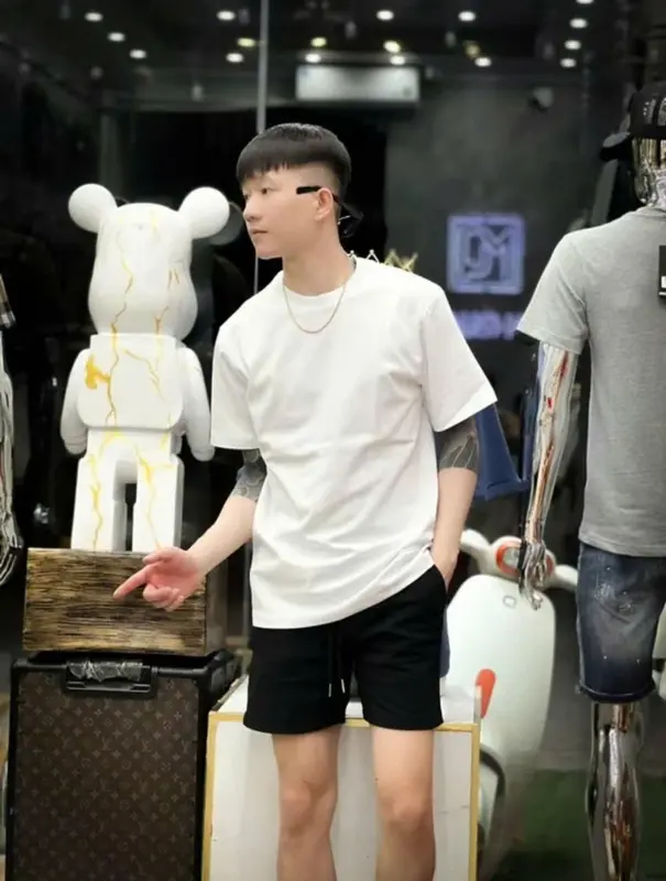 Áo thun nam cổ tròn phông trơn cộc tay mẫu mới combo quần short - Menswear 3