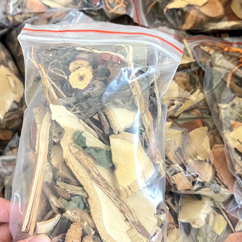  Lá nam 8 vị   mua 2 tặng 2  