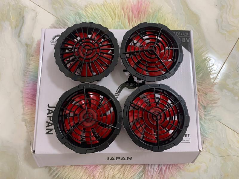 Product Introduction of Bộ Phụ Kiện Pin Áo Điều Hòa Gồm Pin 80000 MaH 20V + 2 Quạt Gió 9 Cánh + Sạc Full Box , Bền Bỉ Mạnh Mẽ 0