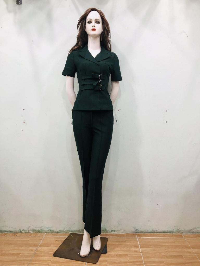 Product Introduction of Sét Bộ Cao Cấp  Thiết Kế Dạng Vét Có Khoen Eo Dây Kéo Sau Lưng Quần Dài Dây Kéo Nút Gài Phom Ôm Và Phom Loe Dành Cho Nữ Áo Thun Women Kem Kaki Nhung Top Polo 10